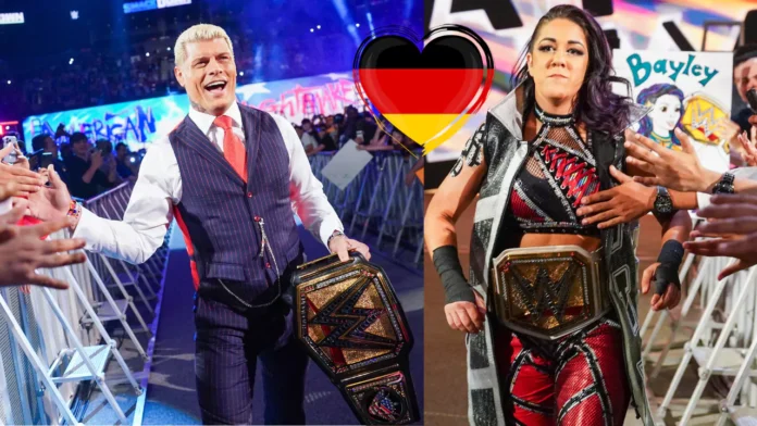 Cody Rhodes und Bayley sind auf dem Weg nach Deutschland / Fotos: (c) 2024 WWE